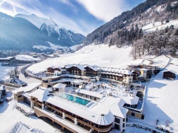 Stock Resort Finkenberg Zillertal